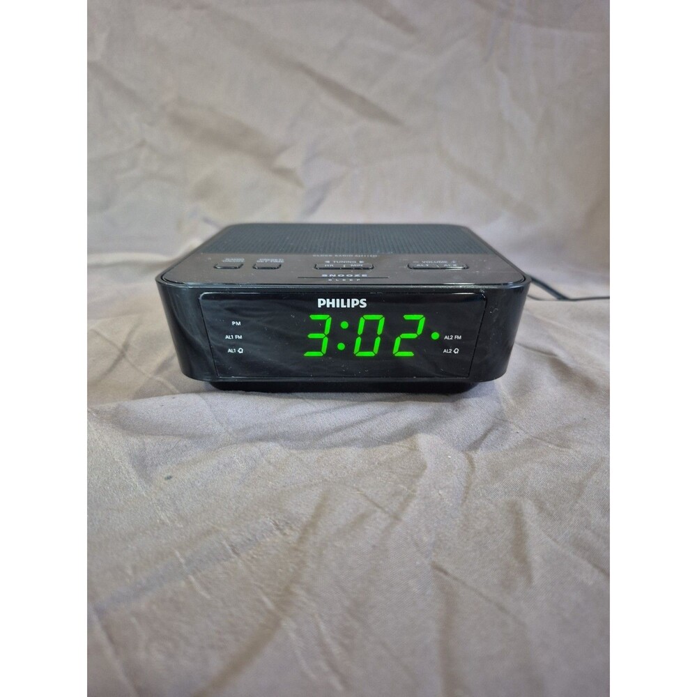 Philips Model AJ3116M FM Digital Alarm Clock  Tested Works Great
